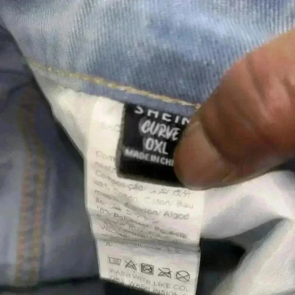 NWOT SHEIN side riped Jeans - Picture 3 of 11